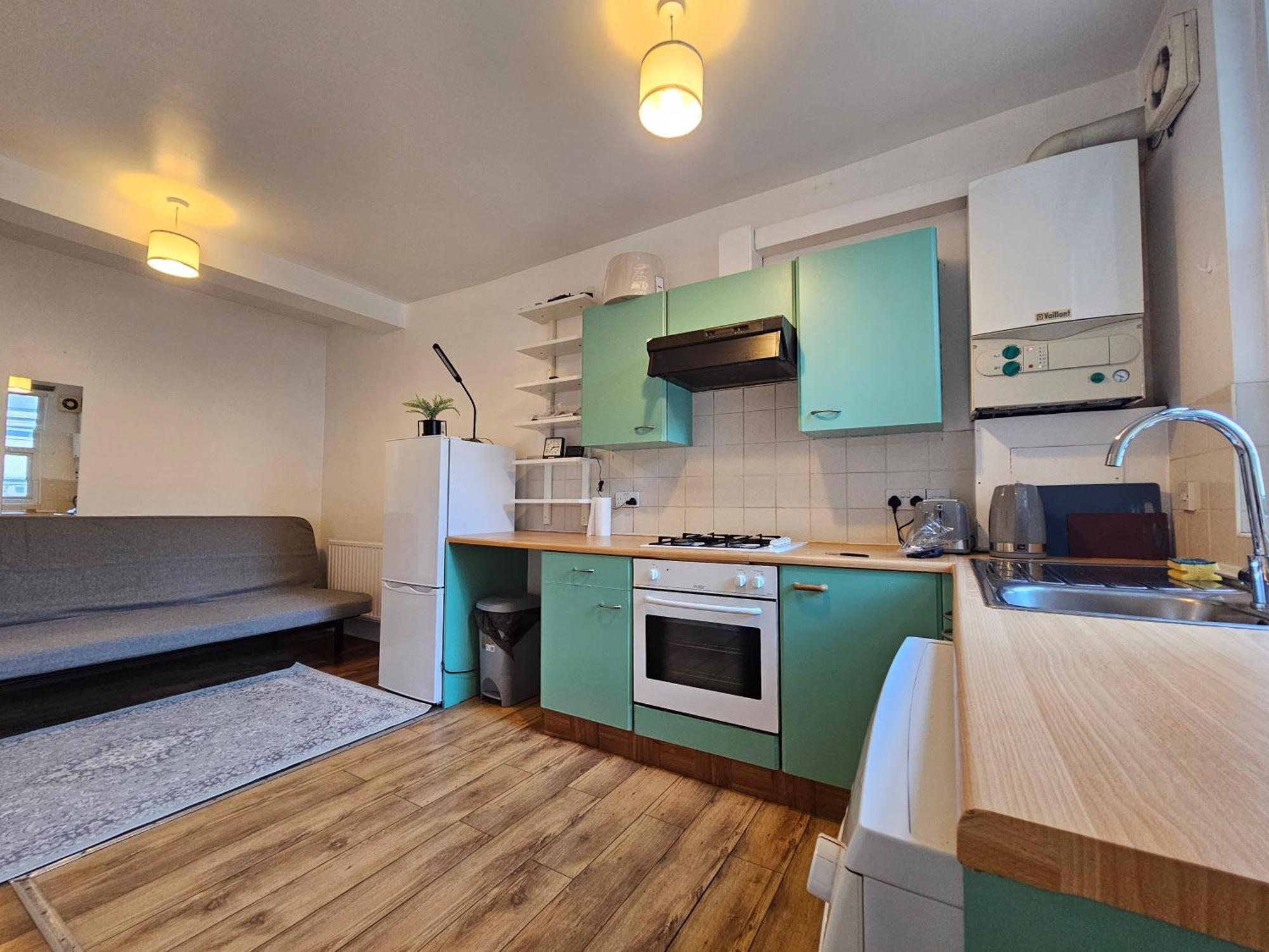 Apartment Aldgate London