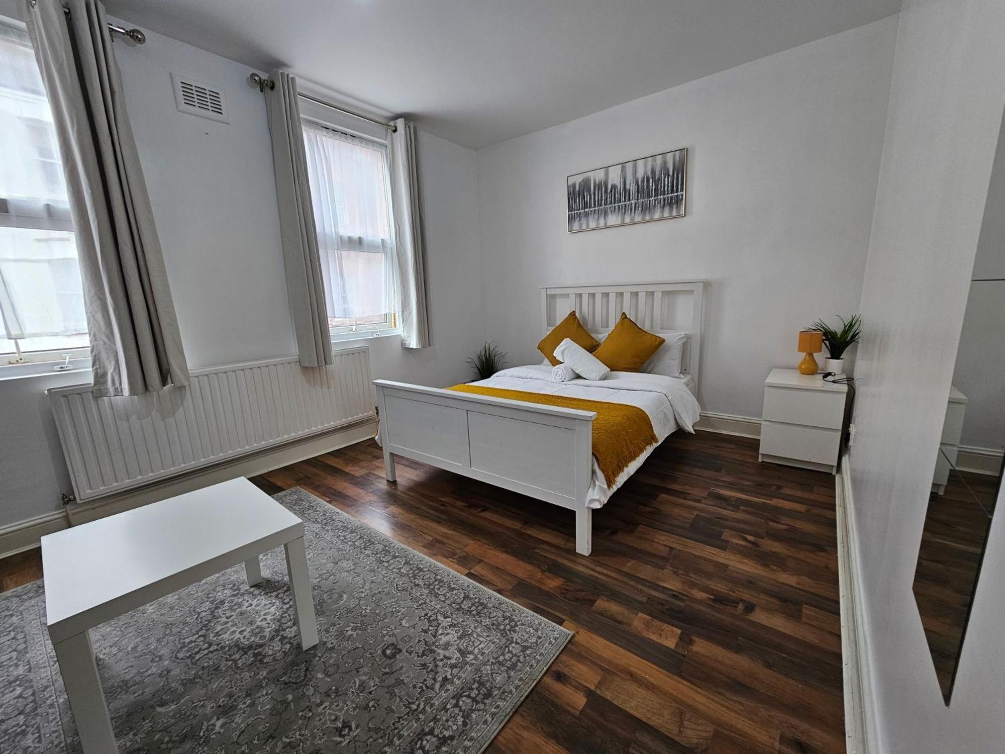 Apartment Aldgate